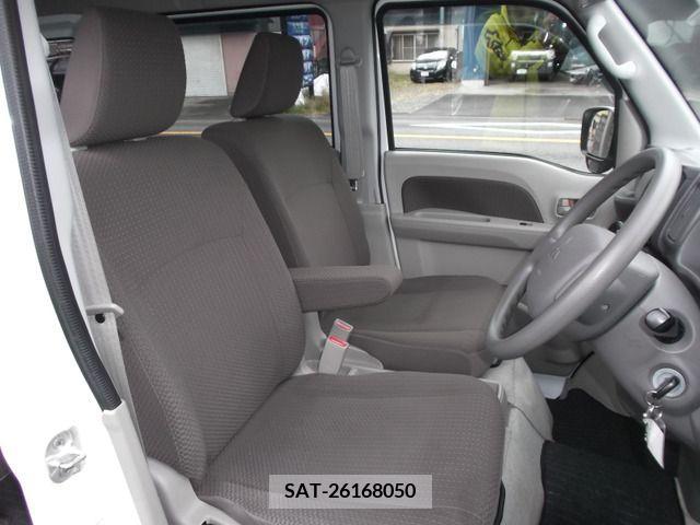 Mitsubishi MINICAB VAN 2017-09 221810-11