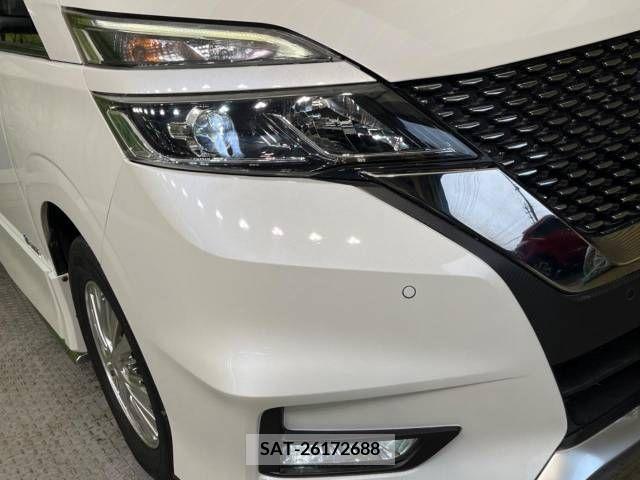 Nissan SERENA 2018-03 377985-13