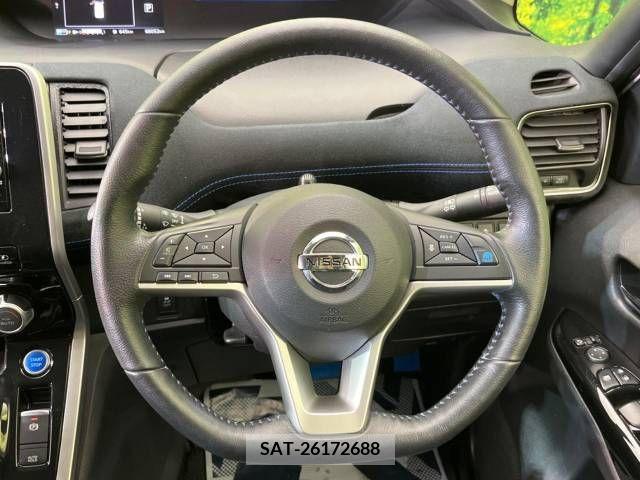 Nissan SERENA 2018-03 377985-12