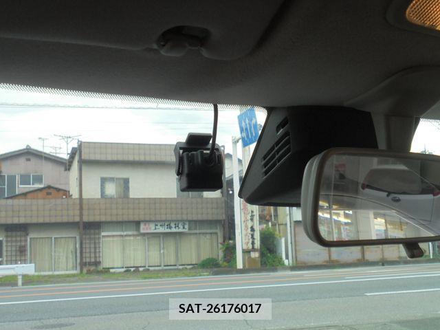 Suzuki SWIFT 2020-04 328980-19