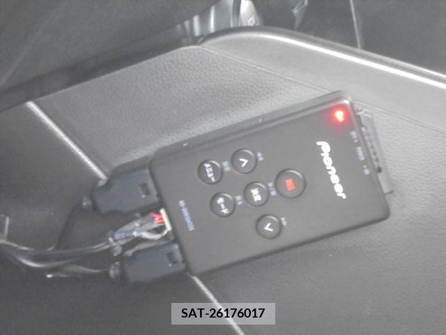 Suzuki SWIFT 2020-04 328980-12