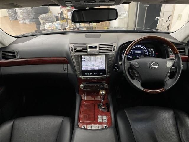 Lexus LS 2010-02 17878-18