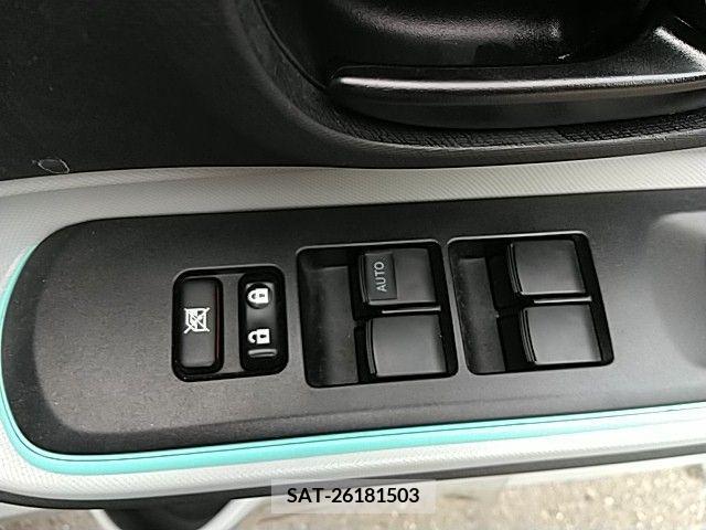 Toyota AQUA 2012-11 386257-25