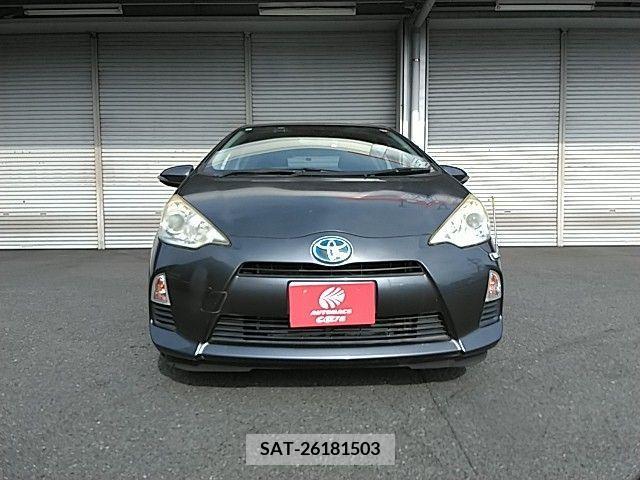Toyota AQUA 2012-11 386257-20