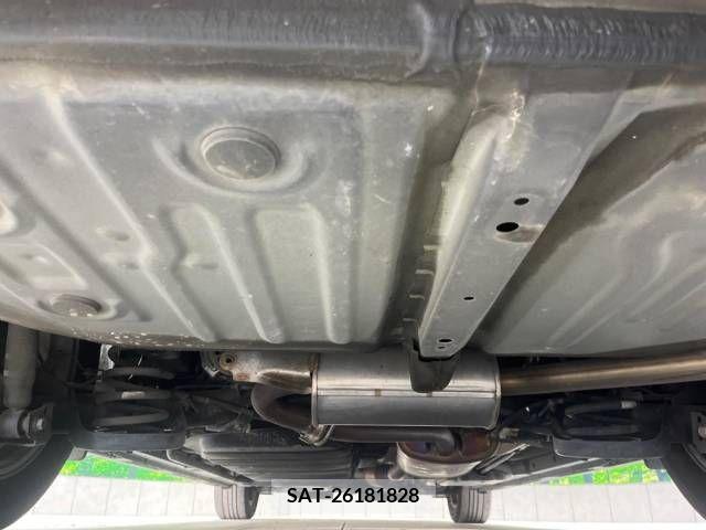 Toyota VOXY 2014-07 223710-19