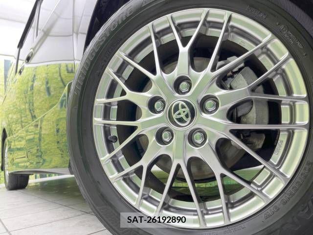 Toyota VOXY HYBRID 2021-02 332810-13