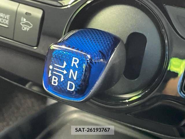 Toyota PRIUS 2019-08 393375-19