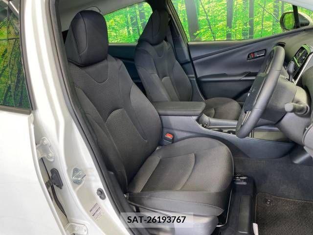 Toyota PRIUS 2019-08 393375-7