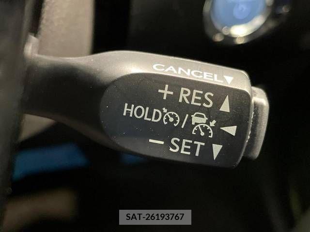 Toyota PRIUS 2019-08 393375-5