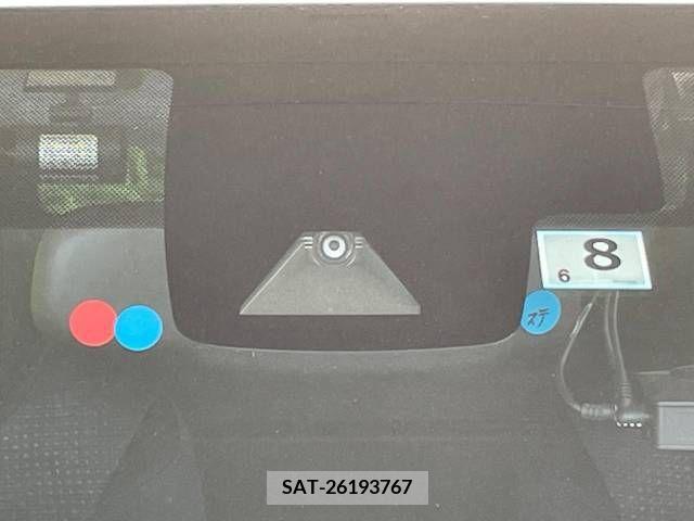 Toyota PRIUS 2019-08 393375-4