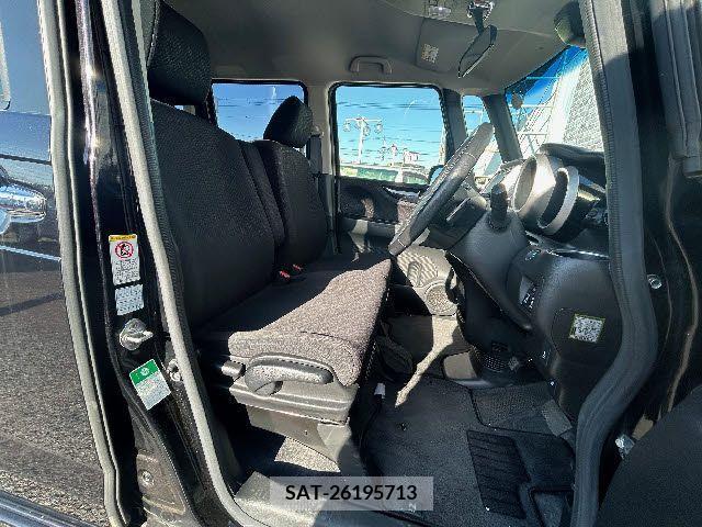 Honda N BOX CUSTOM 2015-02 217820-9
