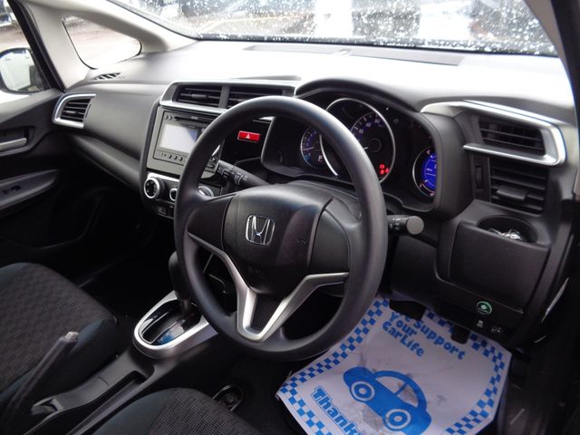 Honda FIT 2014-03 688-1