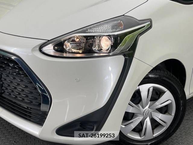 Toyota SIENTA 2018-11 382759-12