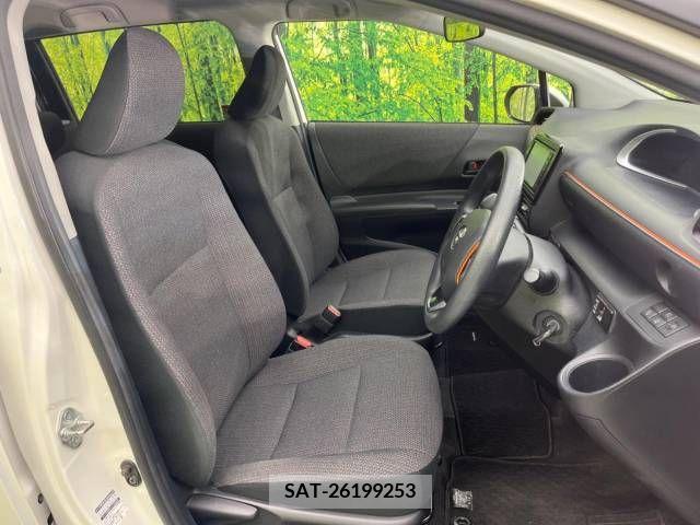 Toyota SIENTA 2018-11 382759-8