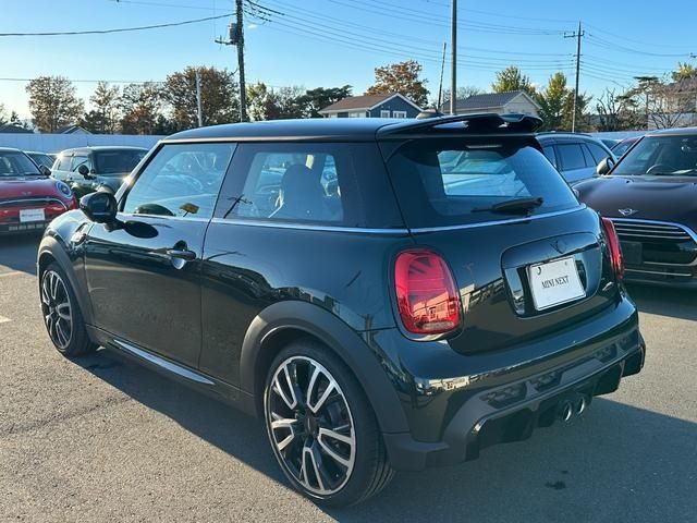 Bmw MINI 2023-04 180775-2