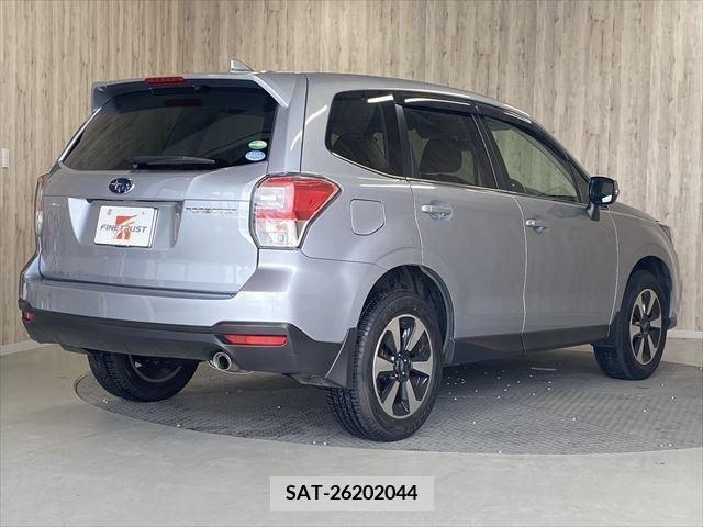 Subaru FORESTER 2015-11 375207-4