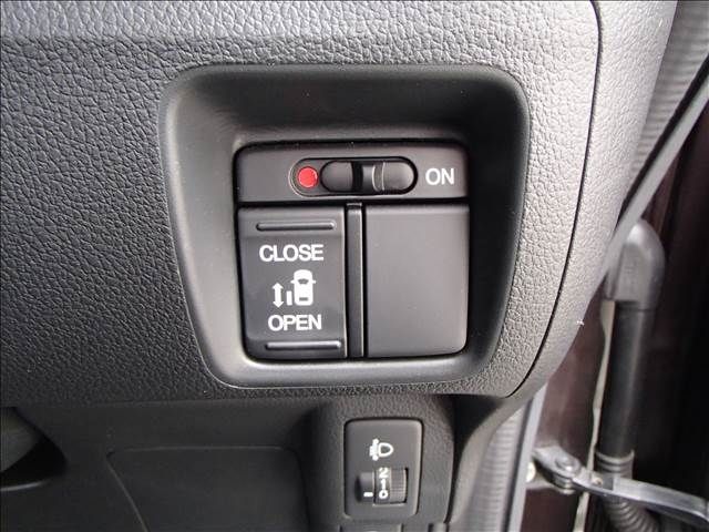 Honda N BOX 2017-04 184095-14