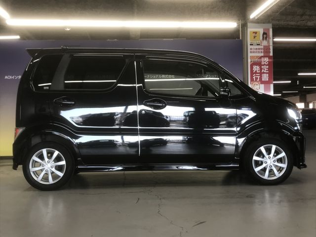 Suzuki WAGON R 2017-09 28084-5