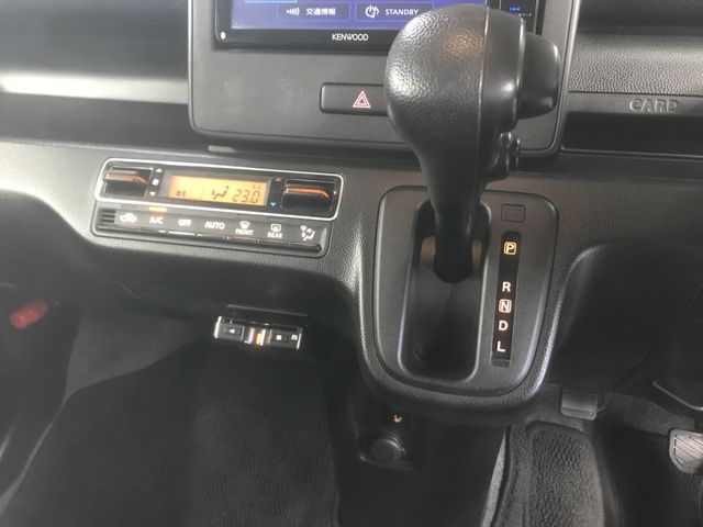 Suzuki WAGON R 2017-09 28084-15