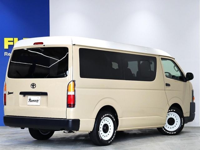 Toyota HIACE WAGON 2017-01 10747-1