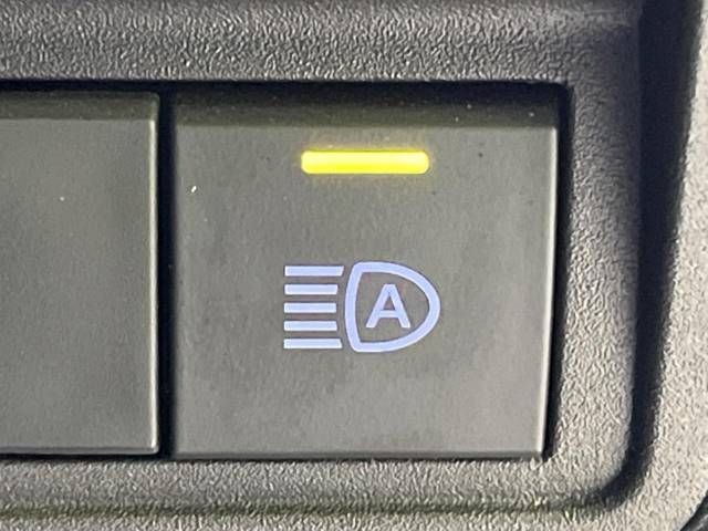 Toyota YARIS 2021-08 181067-6