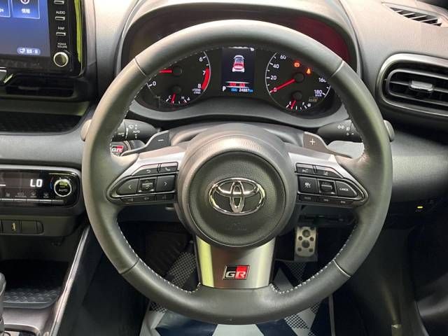 Toyota YARIS 2021-08 181067-11