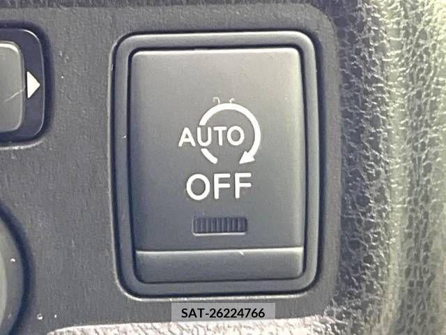 Nissan NOTE 2013-04 342048-7