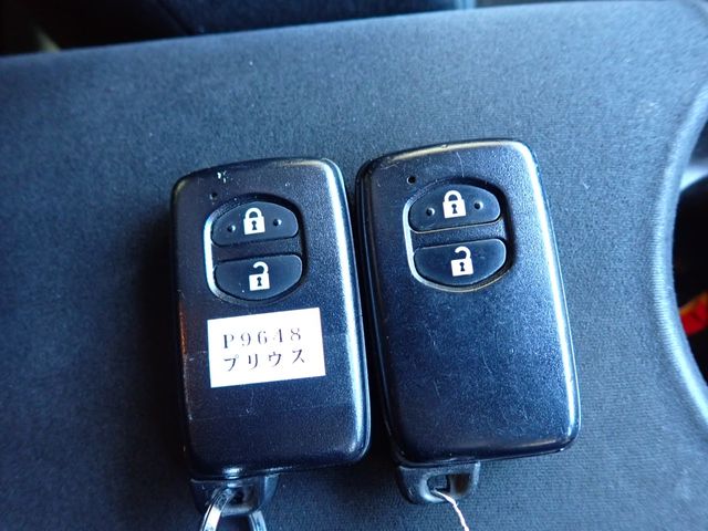 Toyota PRIUS 2014-10 14556-24