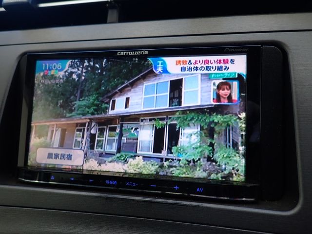 Toyota PRIUS 2014-10 14556-18