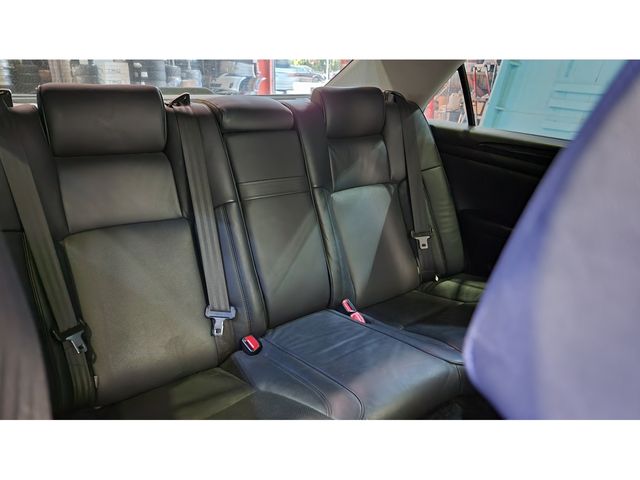 Toyota CROWN SEDAN 2005-12 7369-24