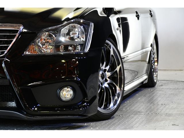 Toyota CROWN SEDAN 2005-12 7369-6