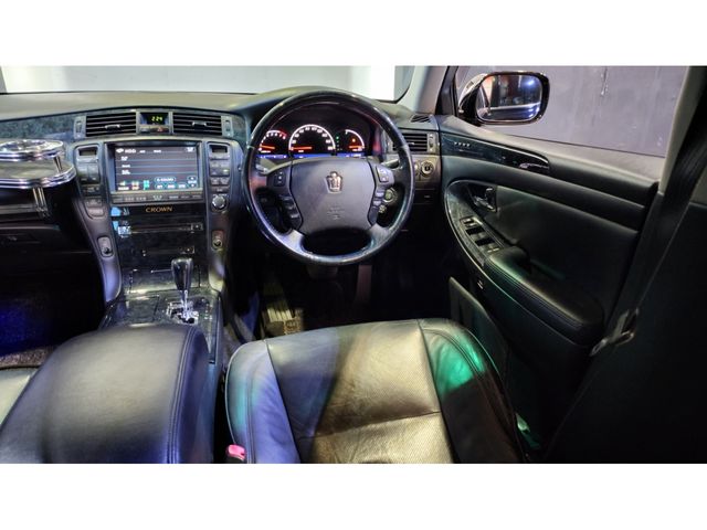 Toyota CROWN SEDAN 2005-12 7369-16
