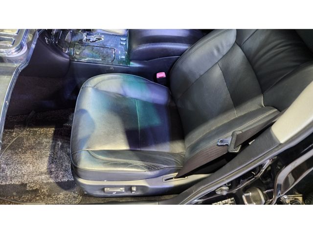Toyota CROWN SEDAN 2005-12 7369-23