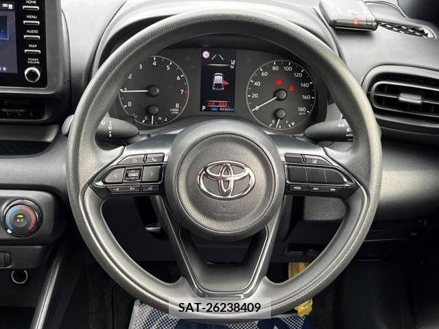 Toyota YARIS 2022-03 386855-11