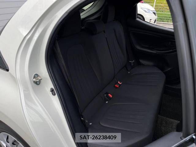 Toyota YARIS 2022-03 386855-9