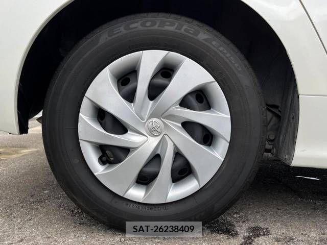 Toyota YARIS 2022-03 386855-13