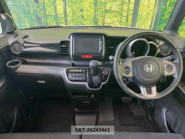 Honda N BOX 2013-02 379488-1