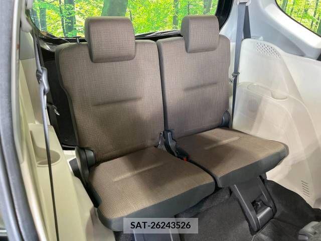 Toyota SIENTA 2016-12 215860-10