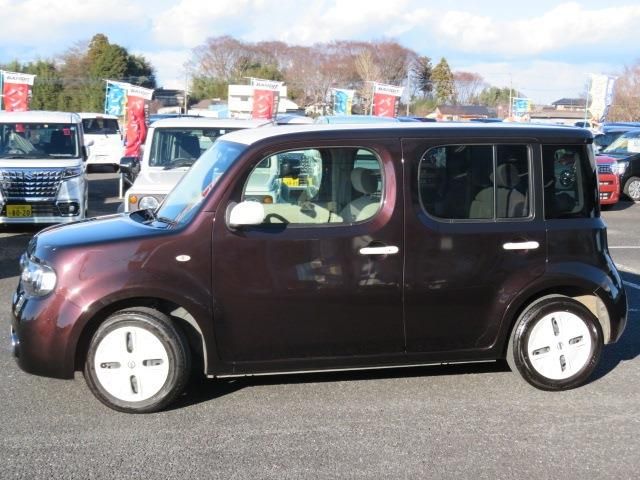 Nissan CUBE 2016-05 54-1