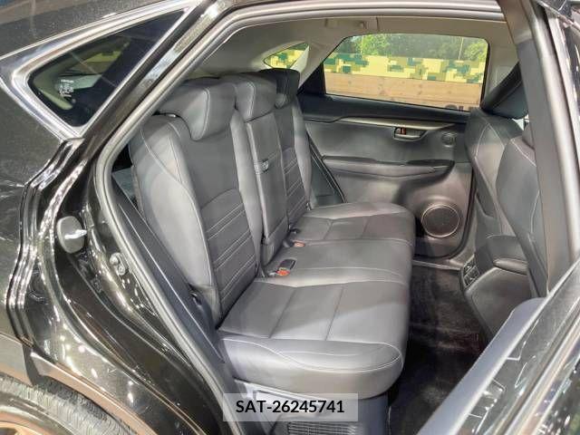 Lexus NX 2015-08 354051-10