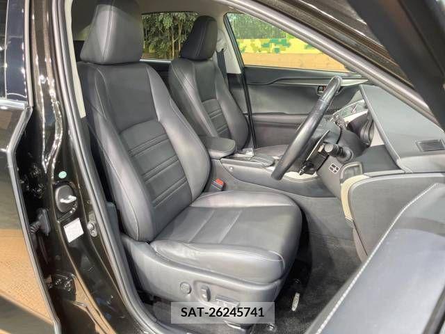 Lexus NX 2015-08 354051-9