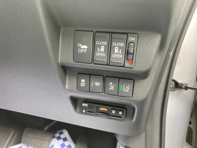 Honda FREED 2017-03 8375-5