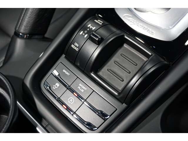 Porsche CAYENNE 2015-06 195009-19