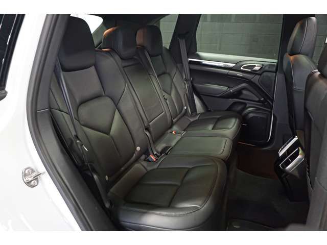 Porsche CAYENNE 2015-06 195009-6