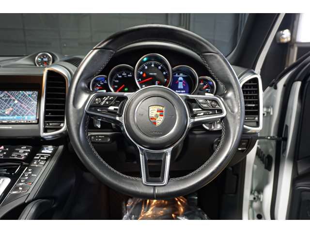 Porsche CAYENNE 2015-06 195009-11
