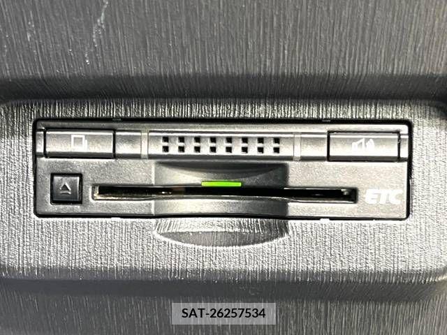 Toyota PRIUS ALPHA 2015-09 282441-4