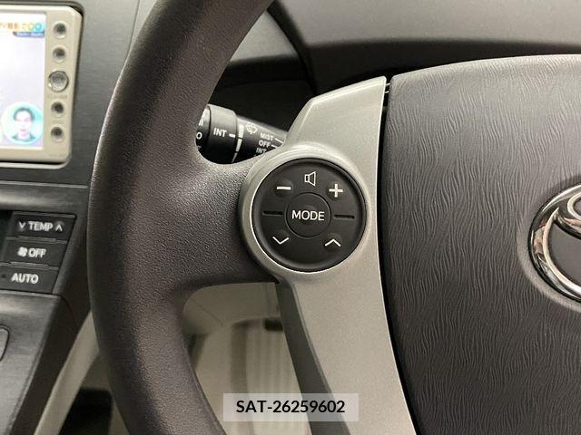 Toyota PRIUS 2011-06 228333-19