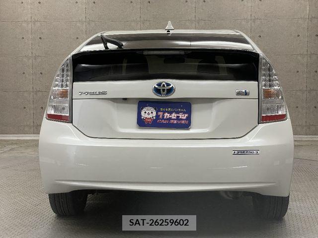 Toyota PRIUS 2011-06 228333-12