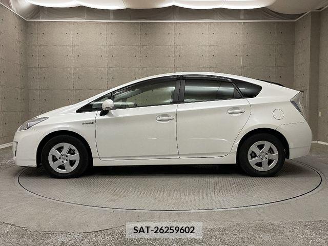 Toyota PRIUS 2011-06 228333-14