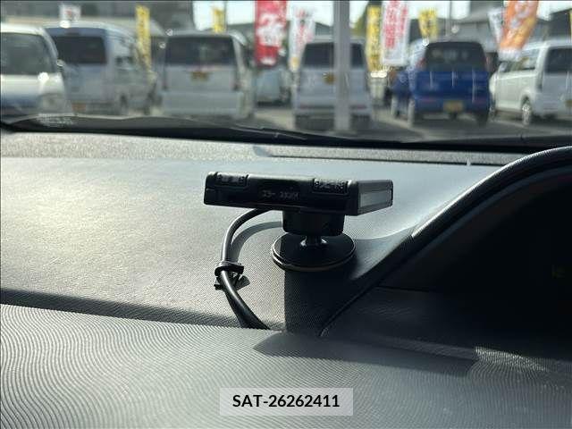 Toyota AQUA 2018-04 292622-17